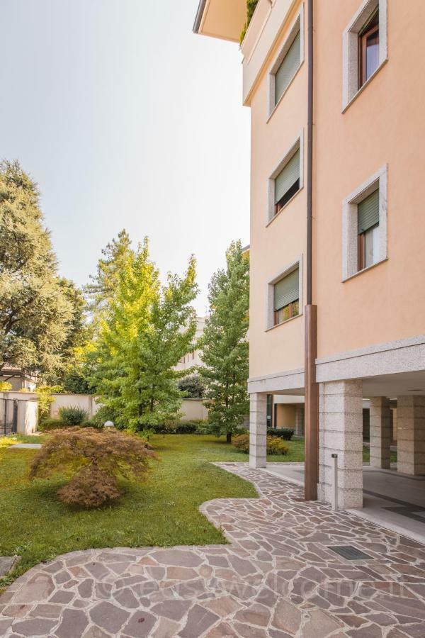 Easy Welcome Casa Rosada Apartment Nova Milanese Exterior photo